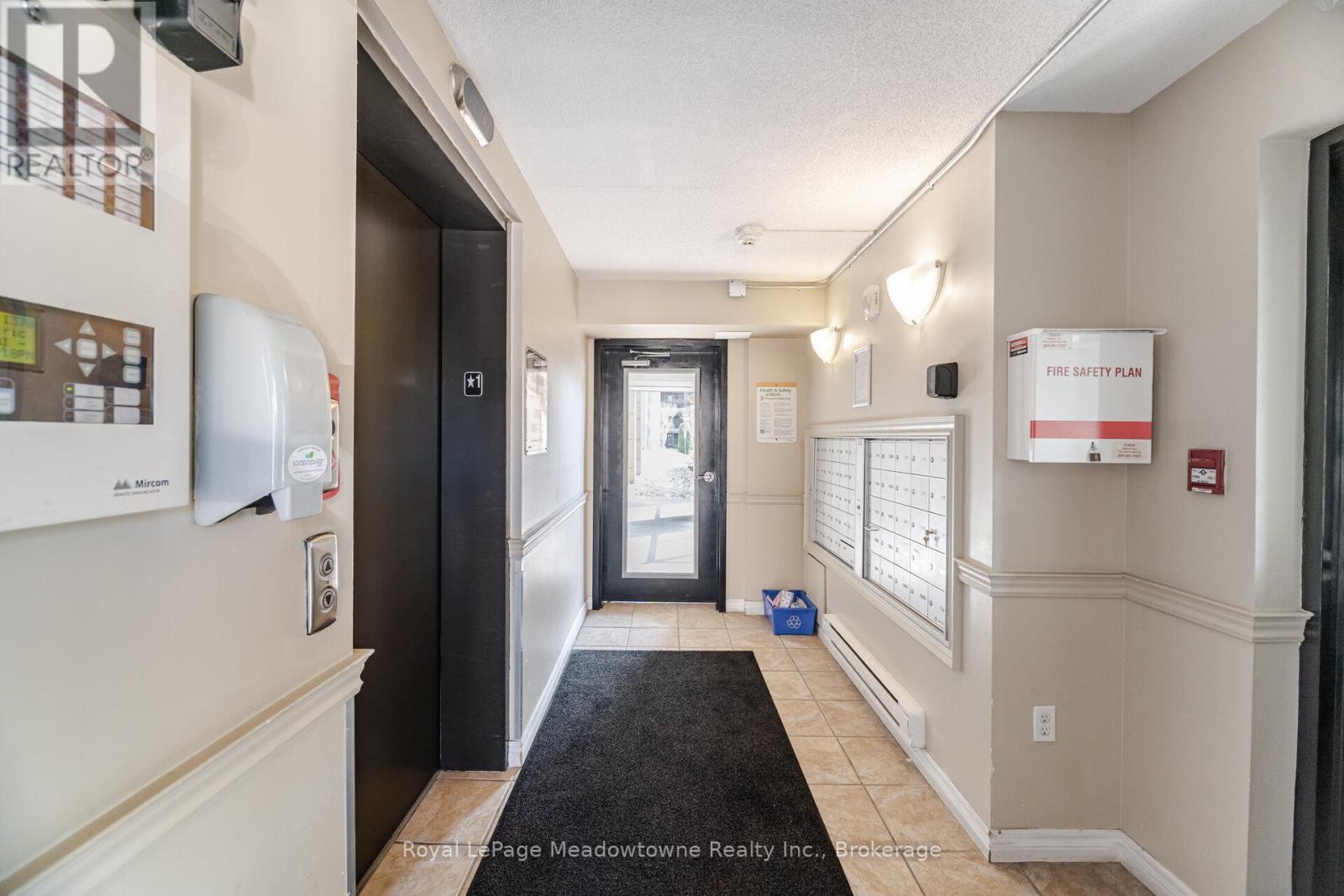












105 - 1370 MAIN STREET E

,
Milton (DE Dempsey),




Ontario
L9T7S8

