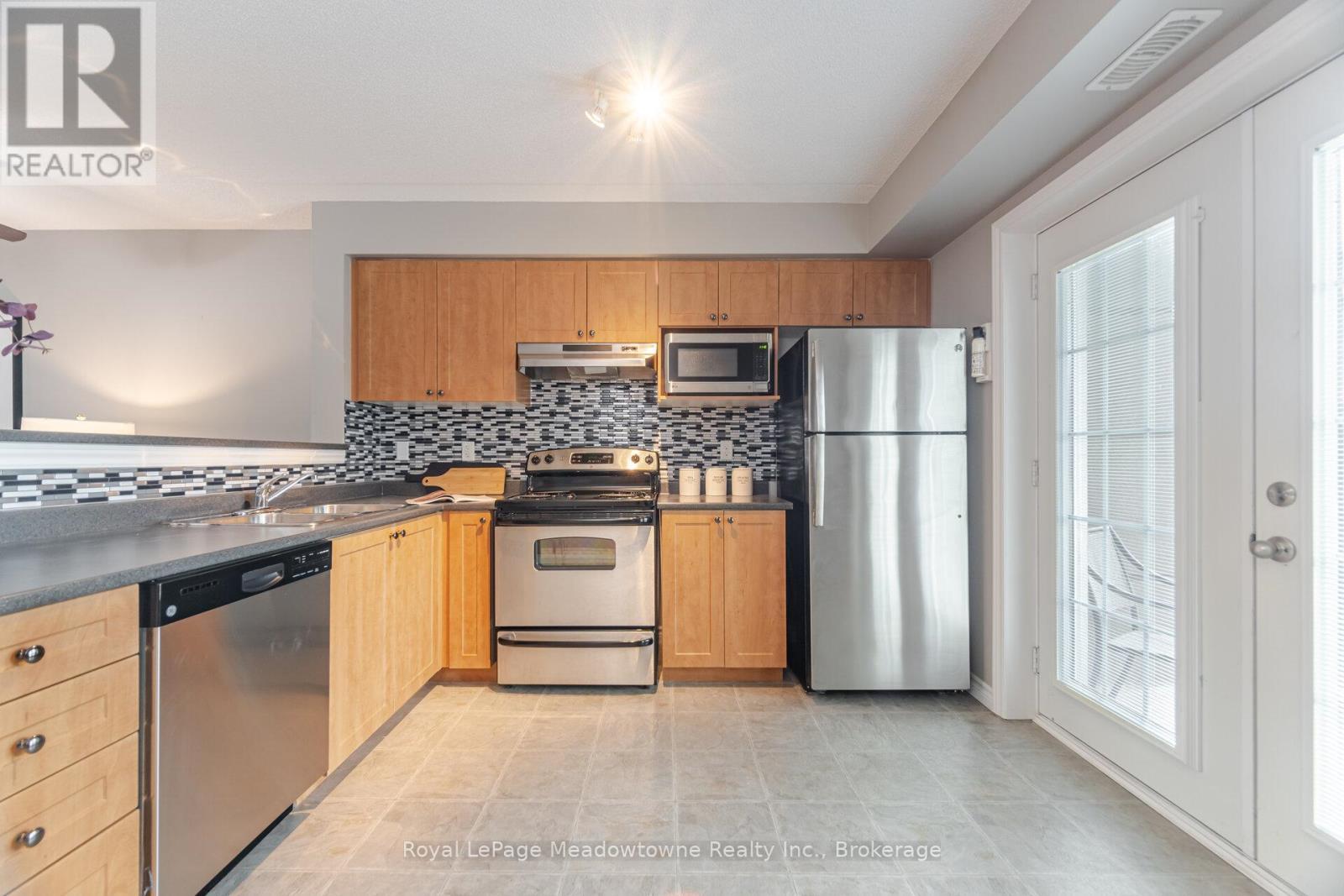












105 - 1370 MAIN STREET E

,
Milton (DE Dempsey),




Ontario
L9T7S8

