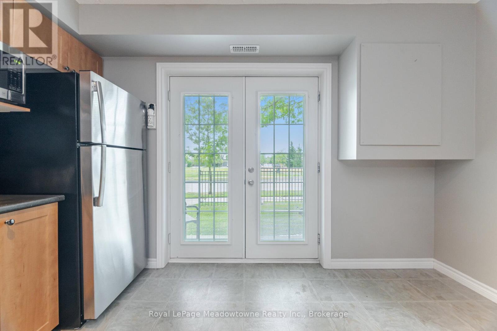 












105 - 1370 MAIN STREET E

,
Milton (DE Dempsey),




Ontario
L9T7S8

