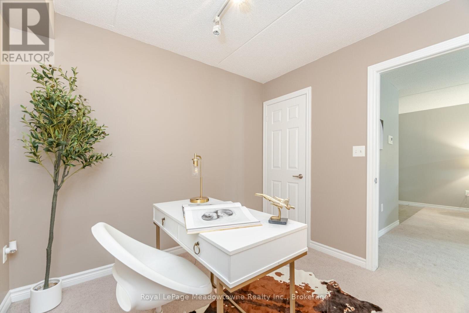 












105 - 1370 MAIN STREET E

,
Milton (DE Dempsey),




Ontario
L9T7S8

