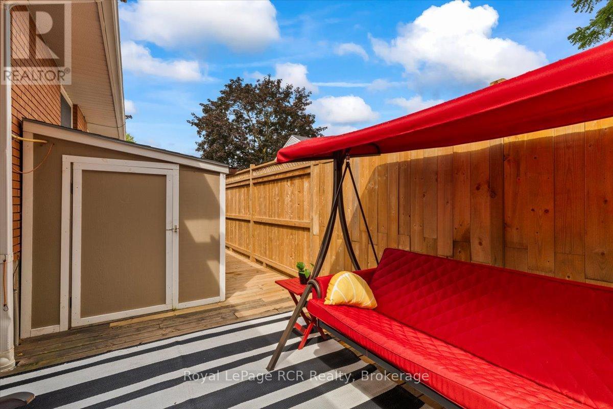 












382 3RD STREET

,
Hanover,




Ontario
N4N1B3

