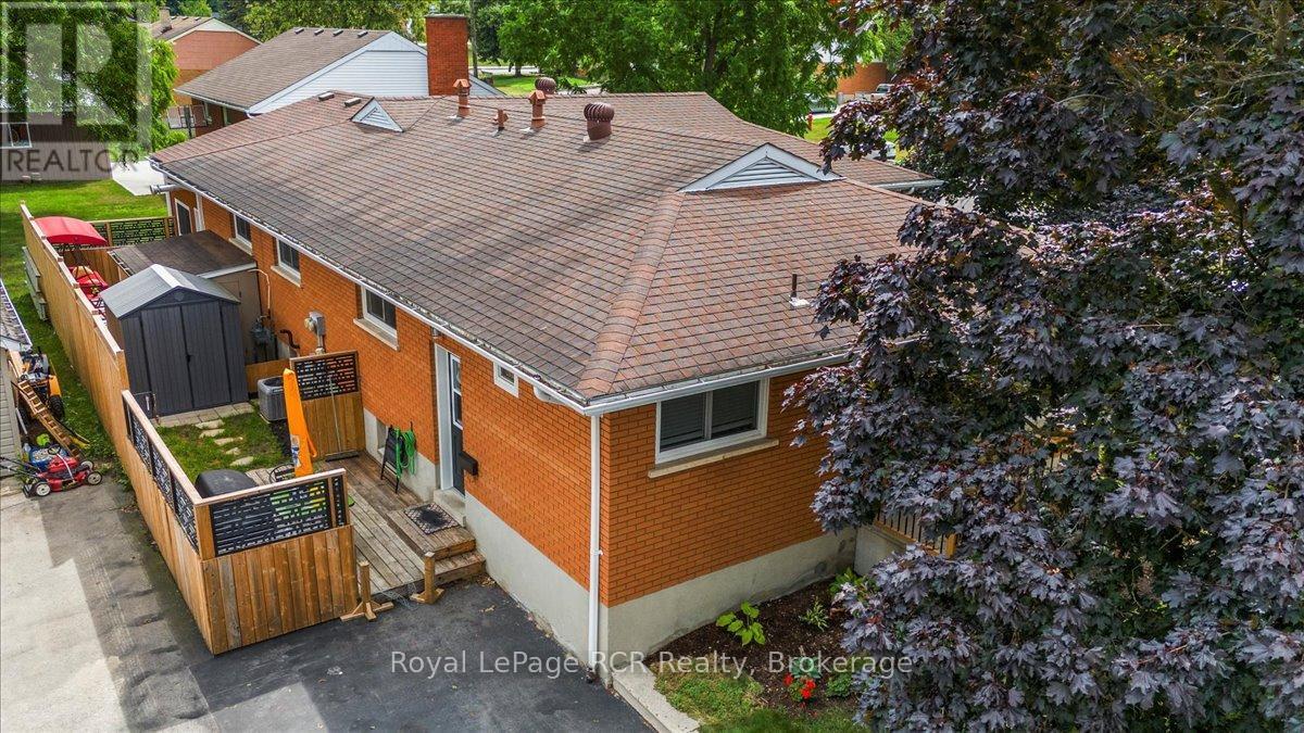 












382 3RD STREET

,
Hanover,




Ontario
N4N1B3

