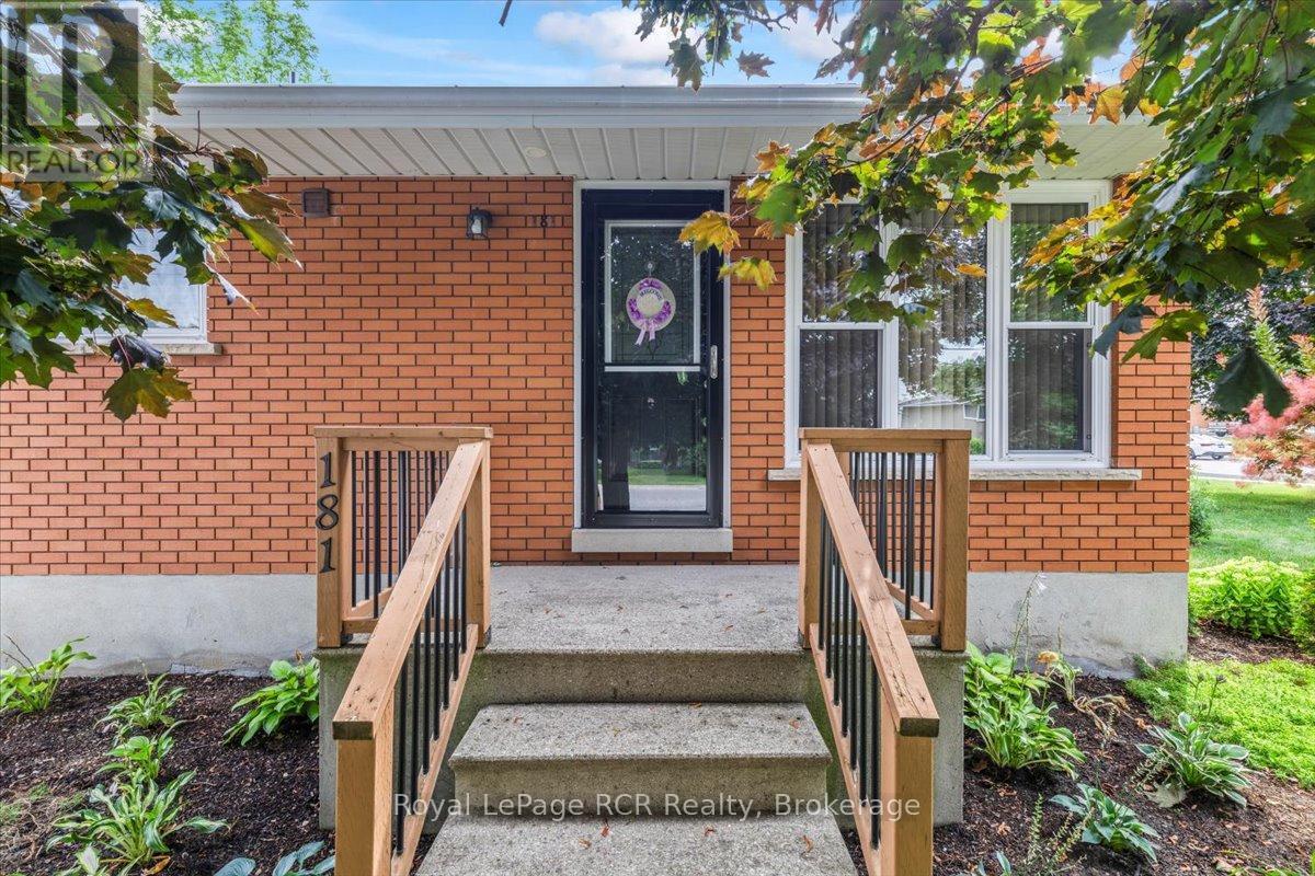 












382 3RD STREET

,
Hanover,




Ontario
N4N1B3

