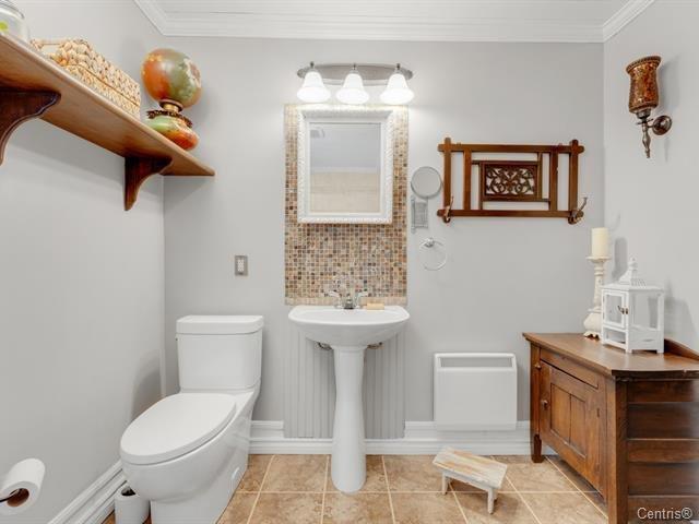









550


Rue des Pluviers

,
Gatineau (Gatineau),




QC
J8R2V2

