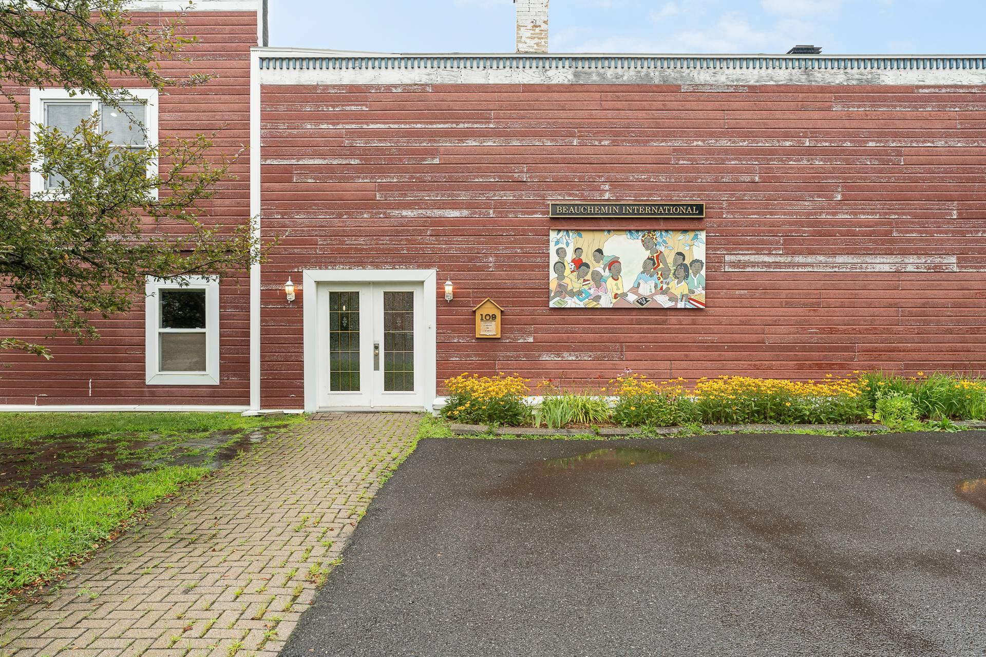 









109


Ch. Favreau

,
Dunham,




QC
J0E1M0

