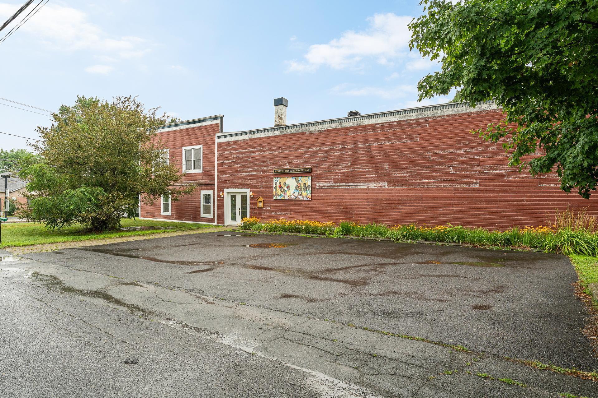 









109


Ch. Favreau

,
Dunham,




QC
J0E1M0

