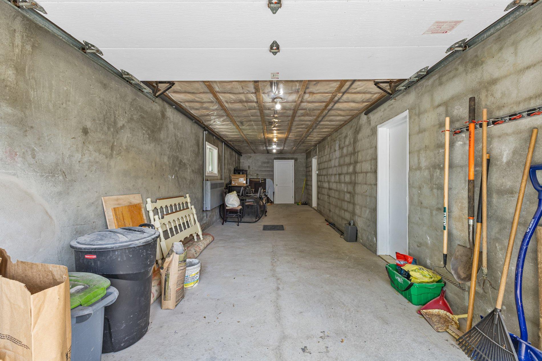 









593

 - 597


Place Fleury

,
Montréal (Ahuntsic-Cartierville),




QC
H3L3K6

