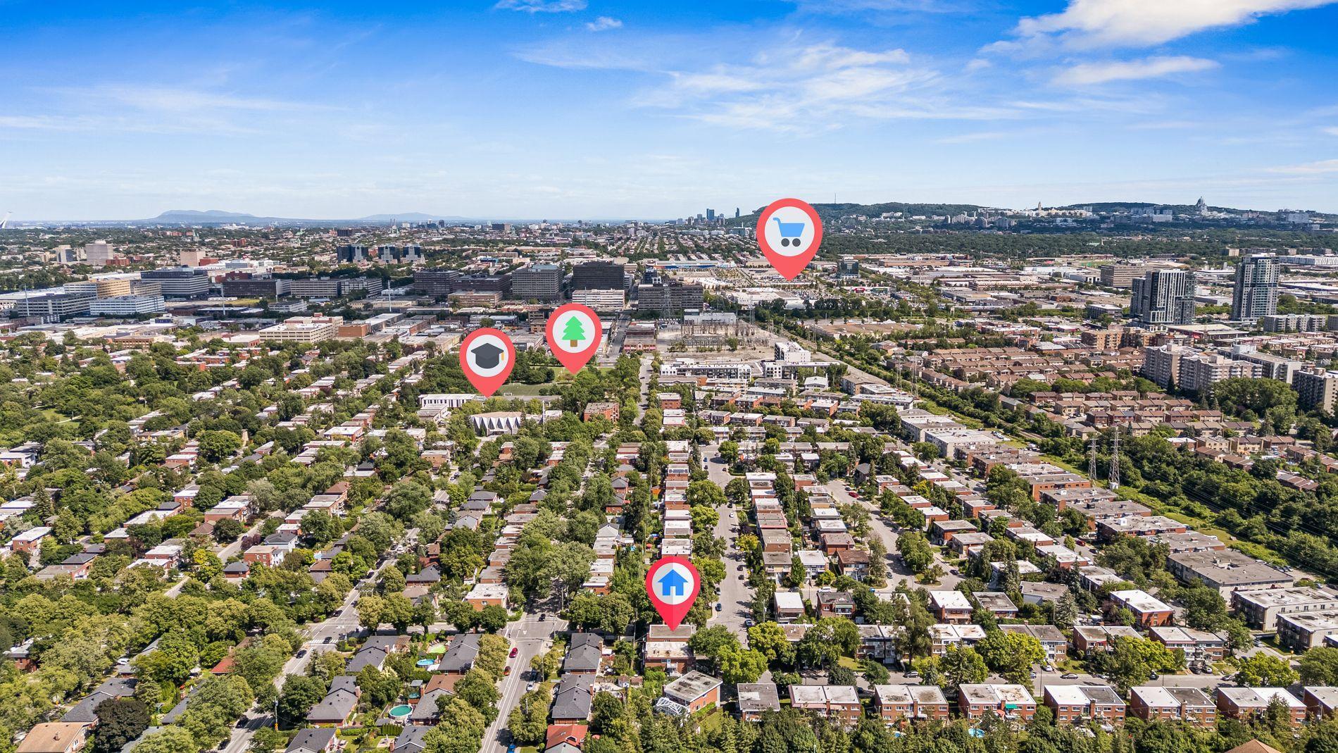 









593

 - 597


Place Fleury

,
Montréal (Ahuntsic-Cartierville),




QC
H3L3K6

