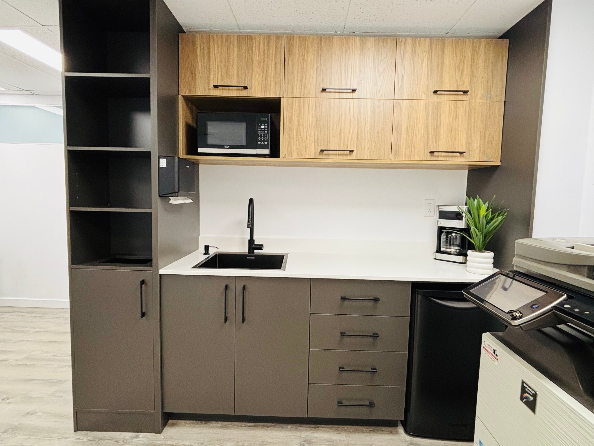 









1625

 - 1635


Rue De Salaberry

,
Montréal (Ahuntsic-Cartierville),




QC
H3M1K3

