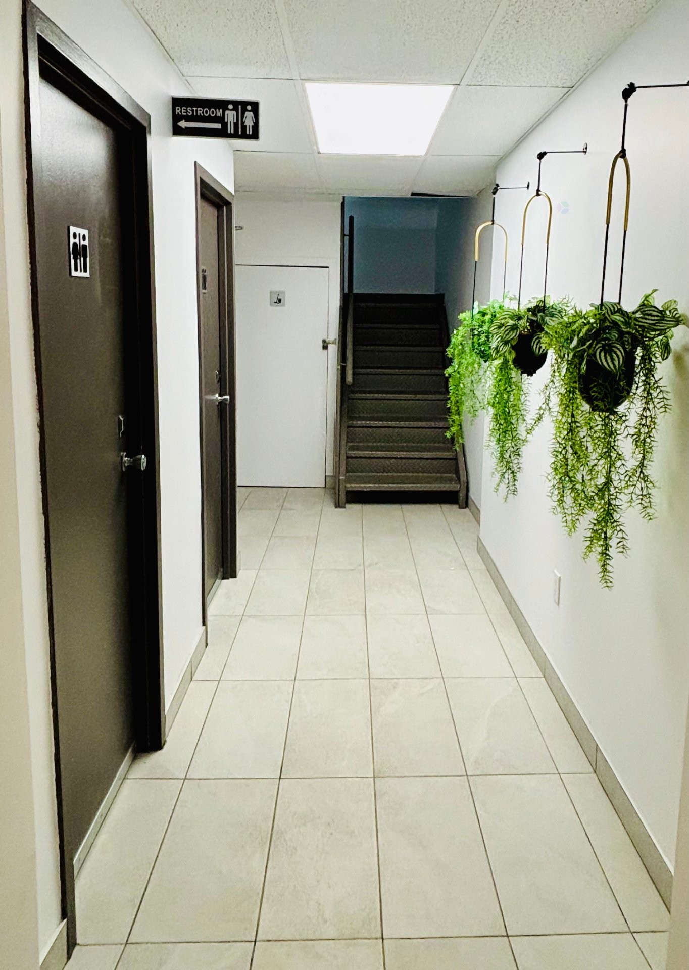 









1625

 - 1635


Rue De Salaberry

,
Montréal (Ahuntsic-Cartierville),




QC
H3M1K3

