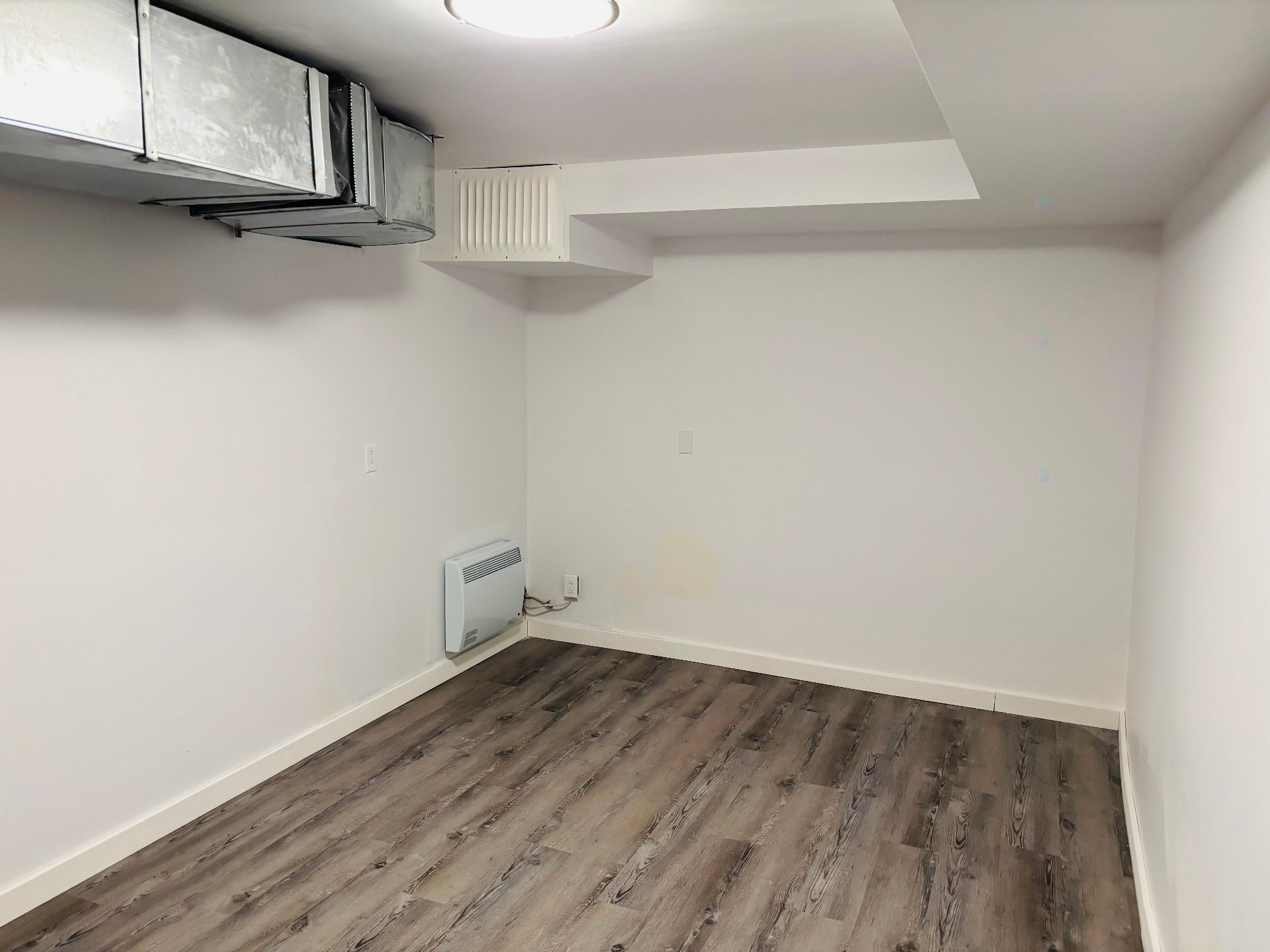 









1625

 - 1635


Rue De Salaberry

,
Montréal (Ahuntsic-Cartierville),




QC
H3M1K3

