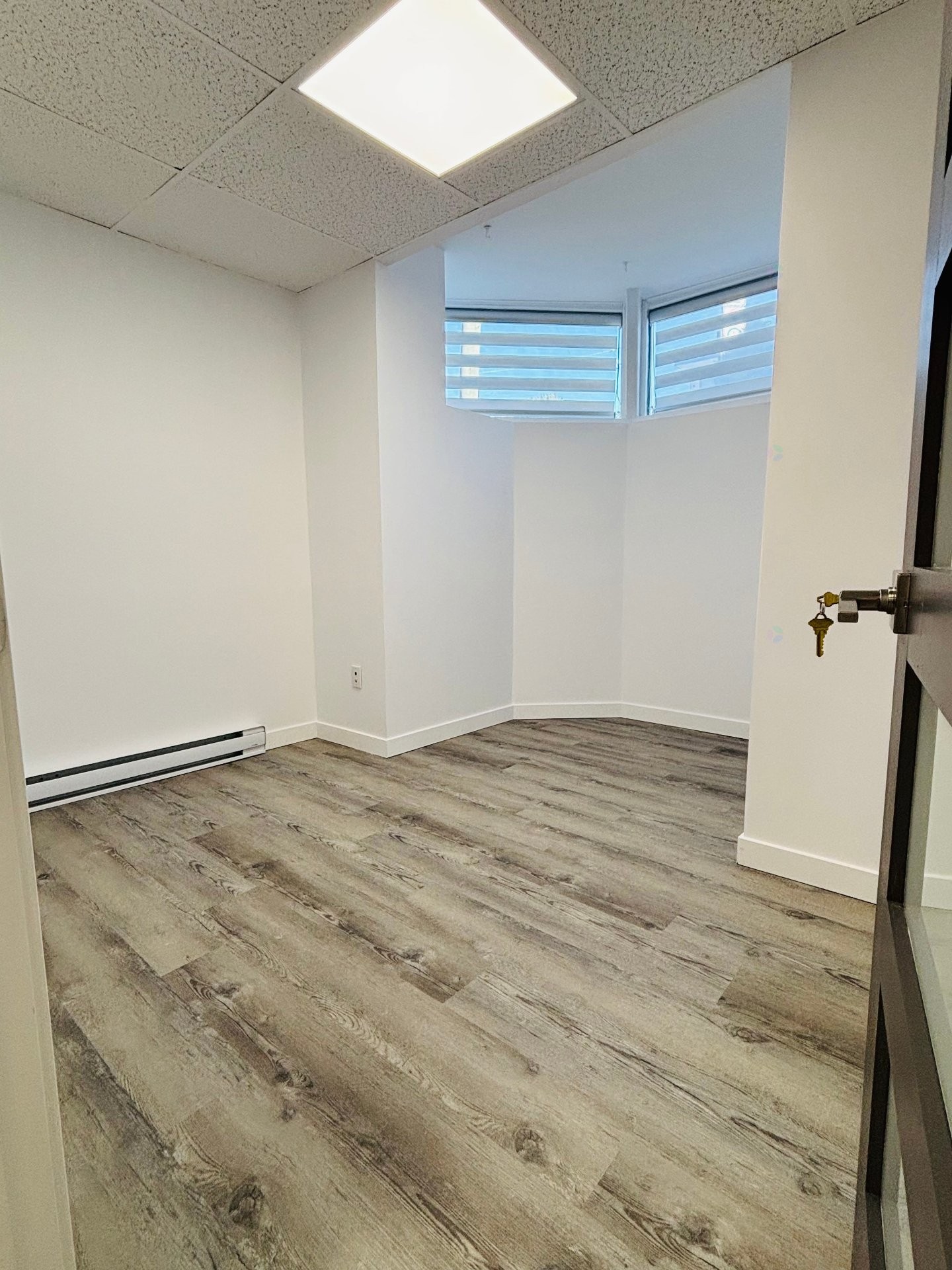 









1625

 - 1635


Rue De Salaberry

,
Montréal (Ahuntsic-Cartierville),




QC
H3M1K3

