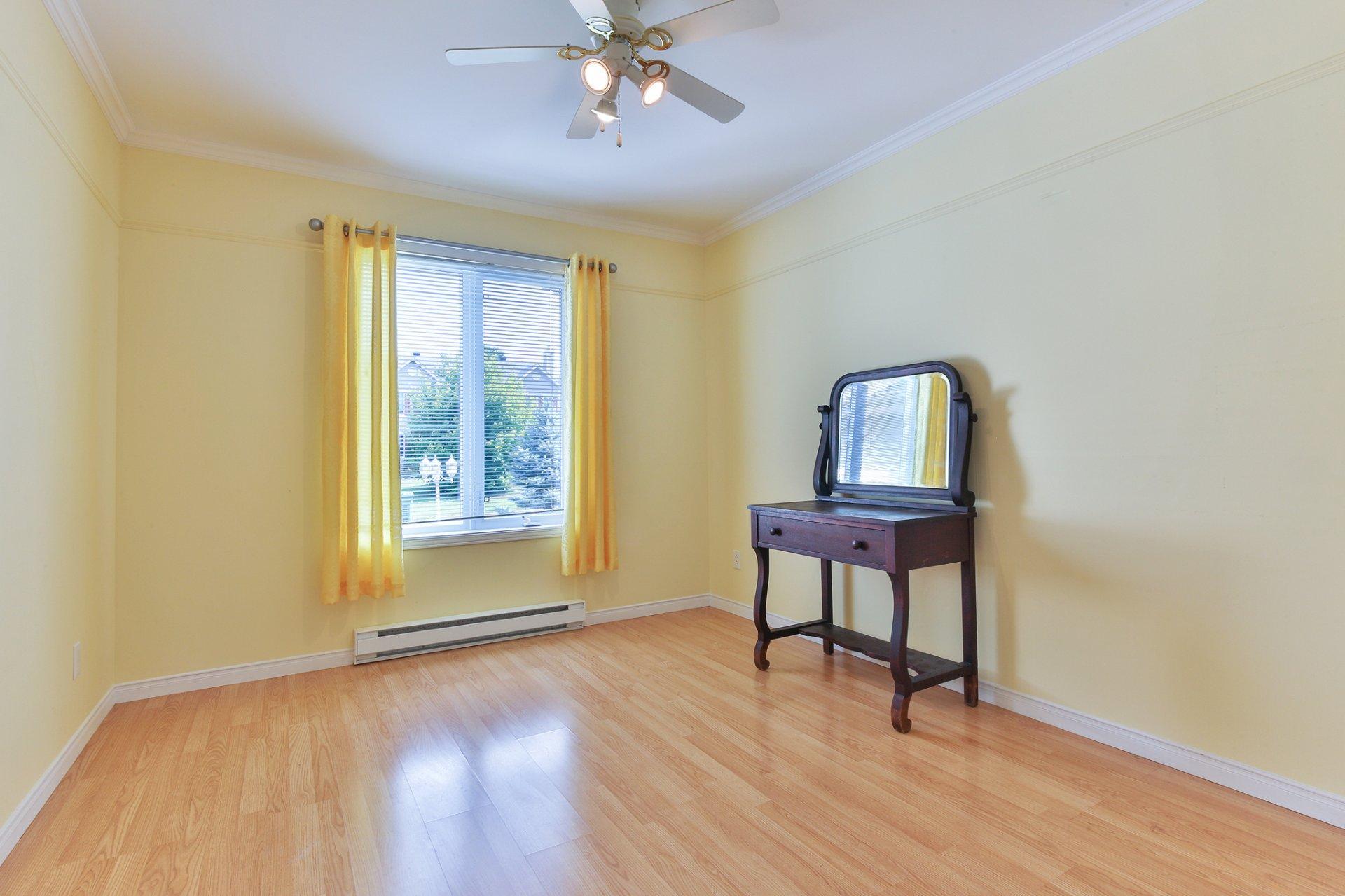 









474


Boul. J.-André-Deragon

,
Cowansville,




QC
J2K3X2

