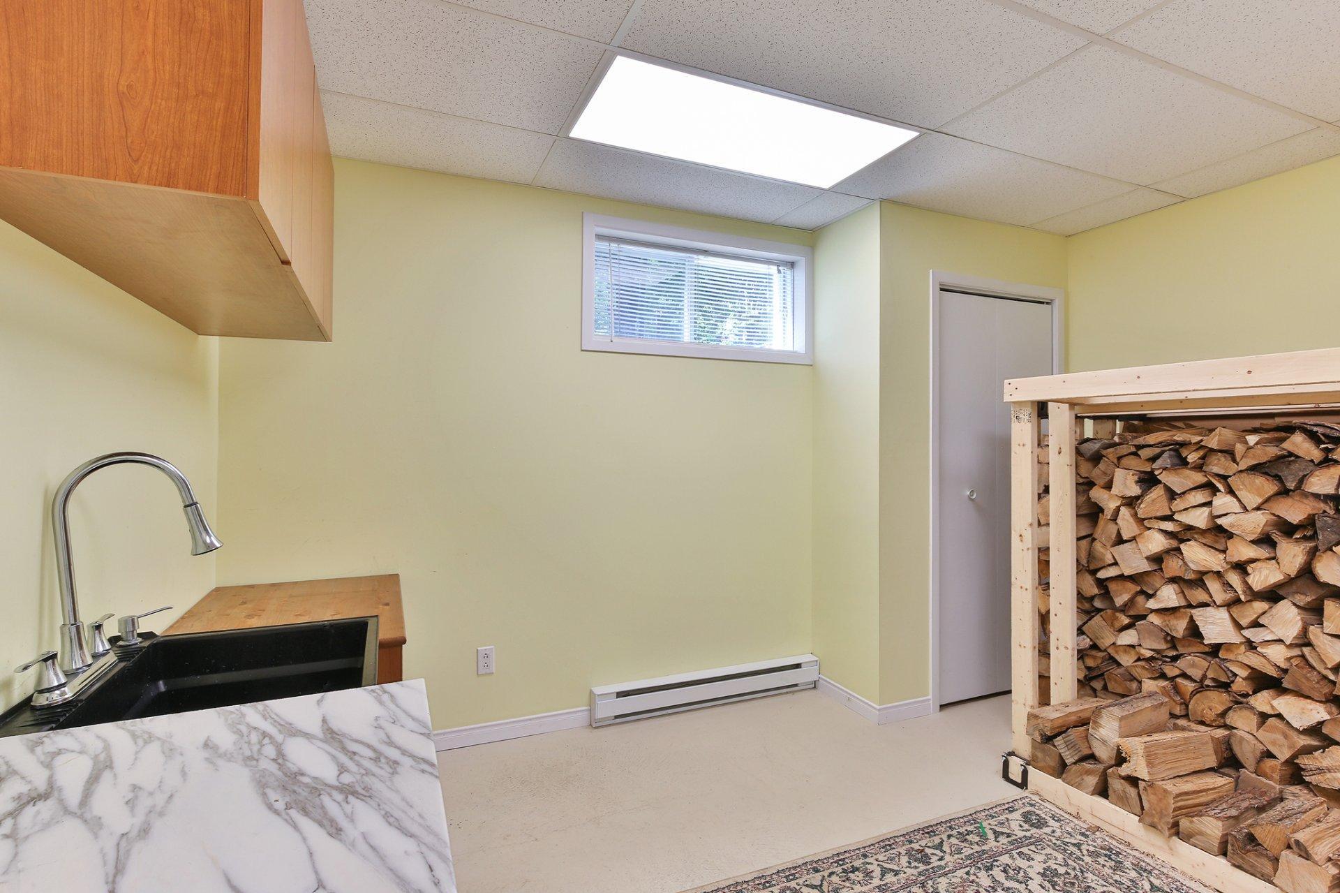 









474


Boul. J.-André-Deragon

,
Cowansville,




QC
J2K3X2

