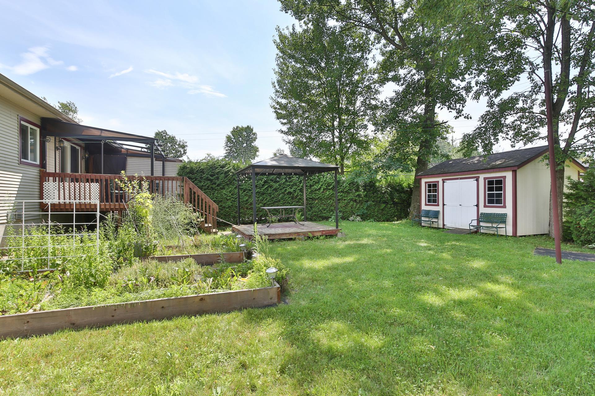 









474


Boul. J.-André-Deragon

,
Cowansville,




QC
J2K3X2

