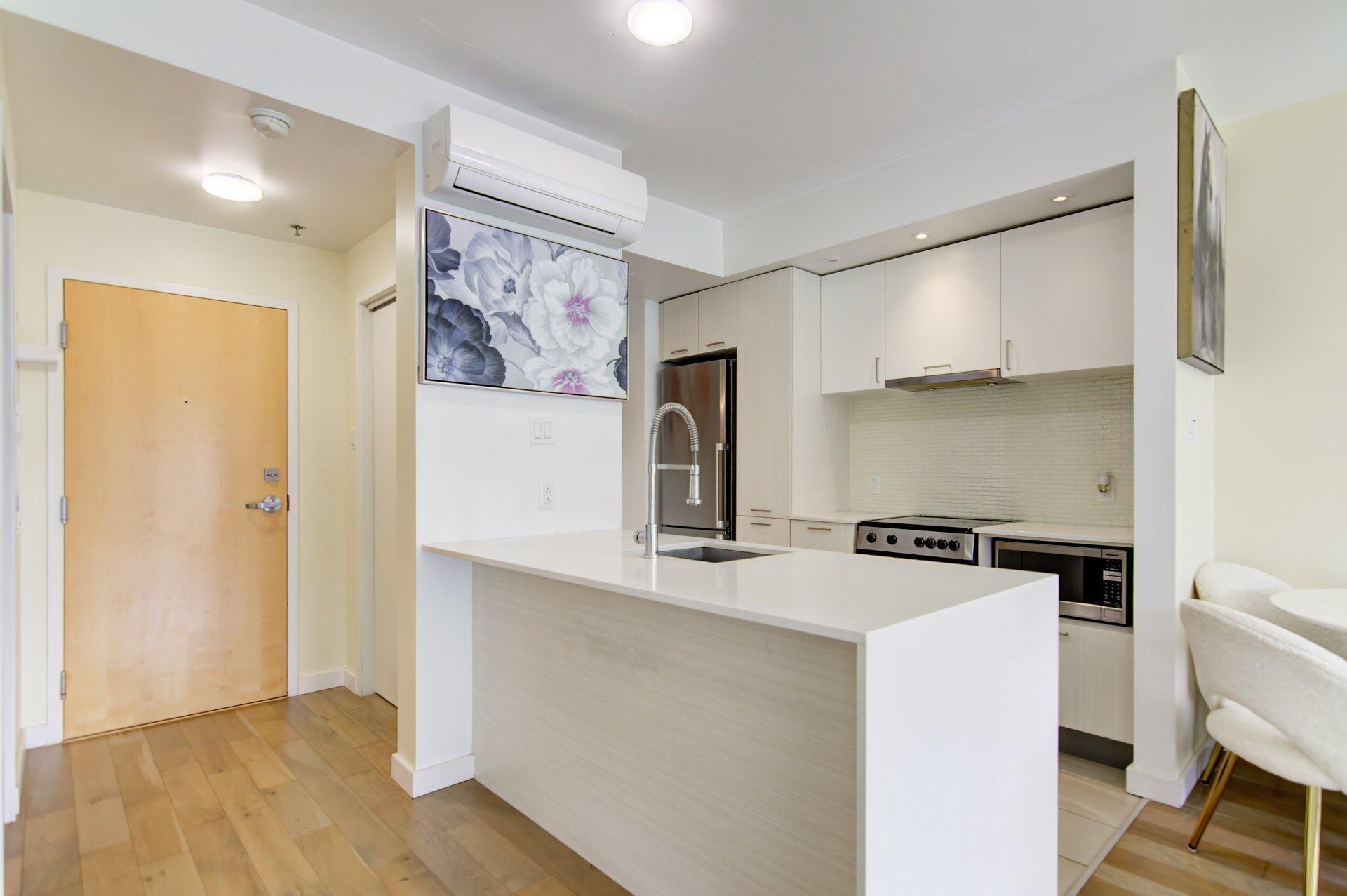









2117


Rue Tupper

, 1406,
Montréal (Ville-Marie),




QC
H3H0B2

