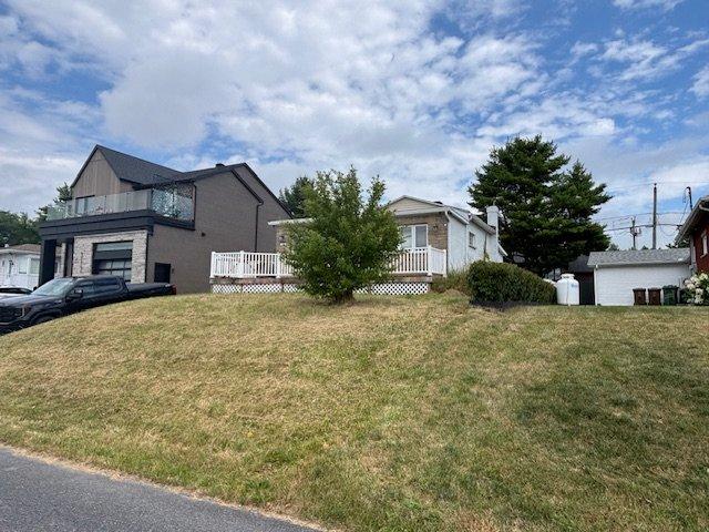 









308


Rue Ste-Thérèse

,
Saint-Jean-sur-Richelieu,




QC
J2W2H2

