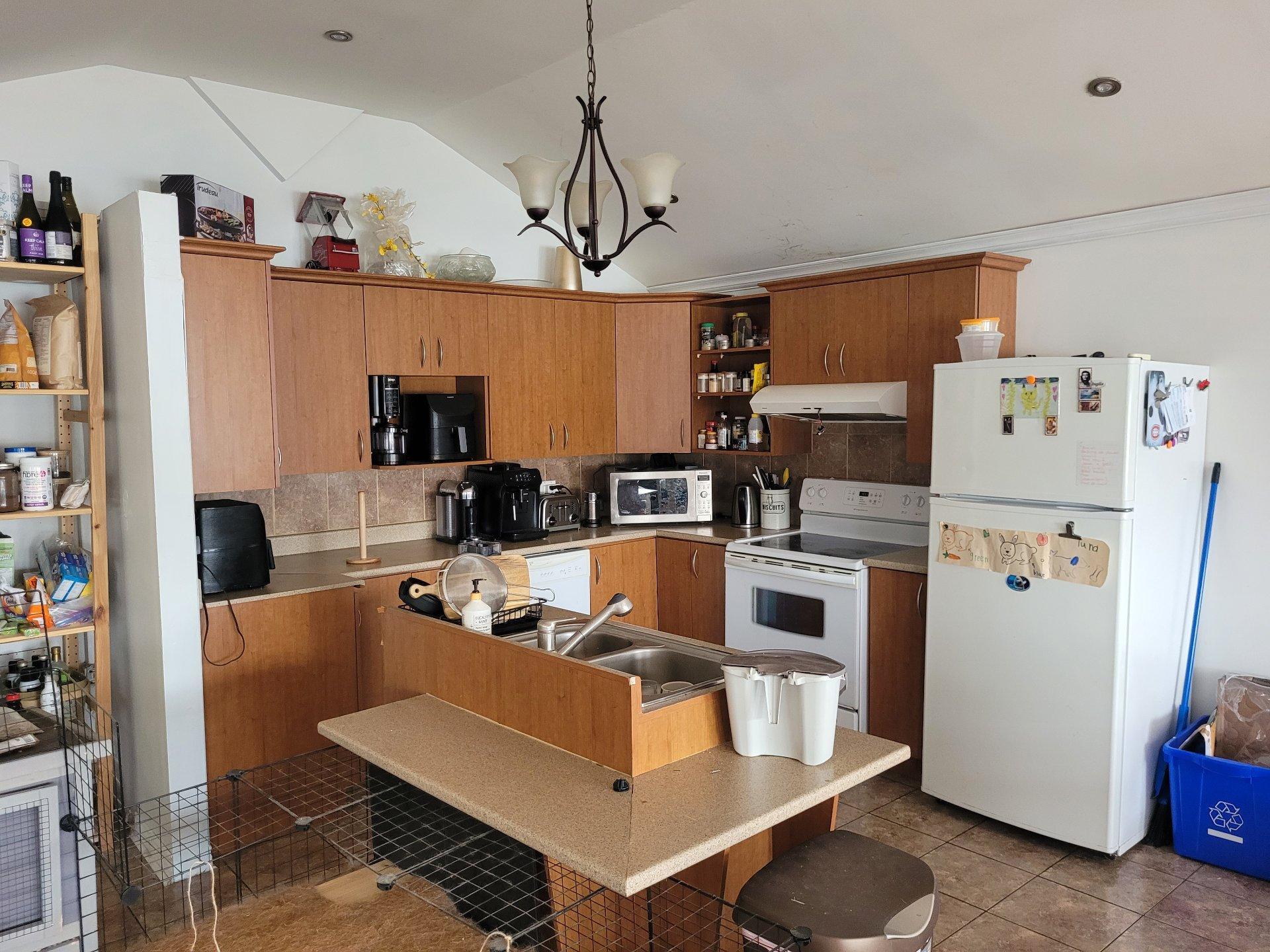 









308


Rue Ste-Thérèse

,
Saint-Jean-sur-Richelieu,




QC
J2W2H2

