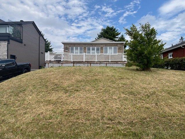 









308


Rue Ste-Thérèse

,
Saint-Jean-sur-Richelieu,




QC
J2W2H2


