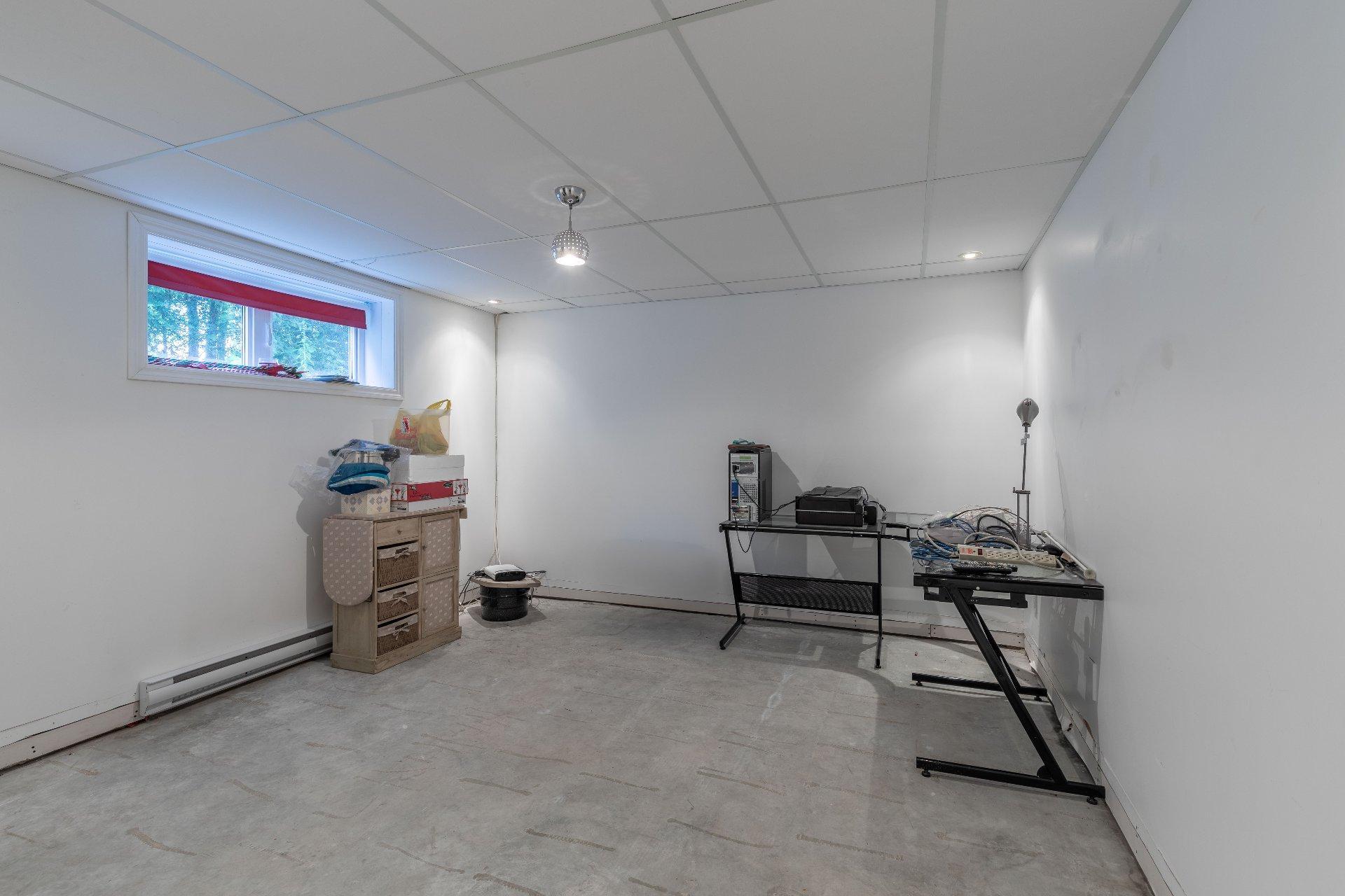 









49


Rue de Ste-Monique

,
Gatineau (Gatineau),




QC
J8R0C4

