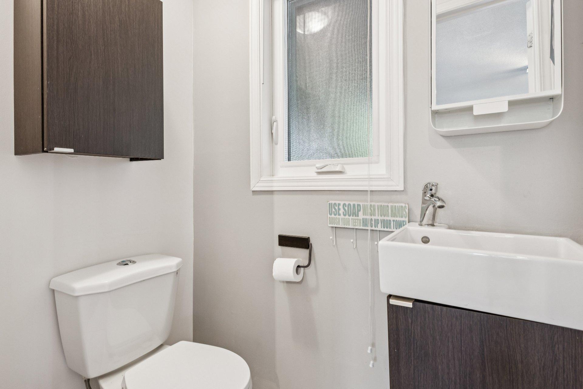 









33


Ch. de l'Orme

,
Val-des-Monts,




QC
J8N2G4

