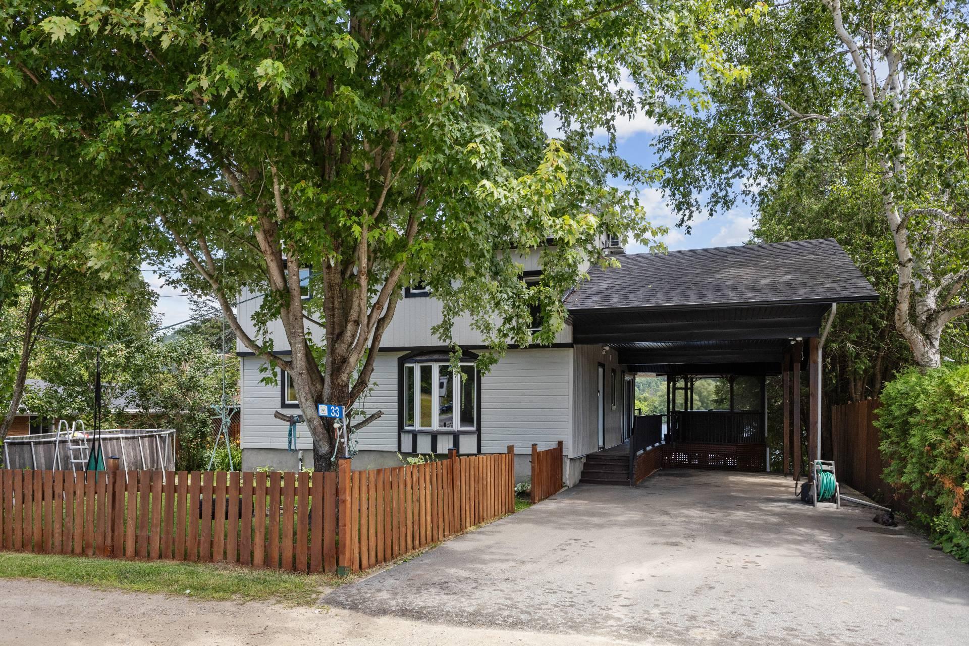 









33


Ch. de l'Orme

,
Val-des-Monts,




QC
J8N2G4

