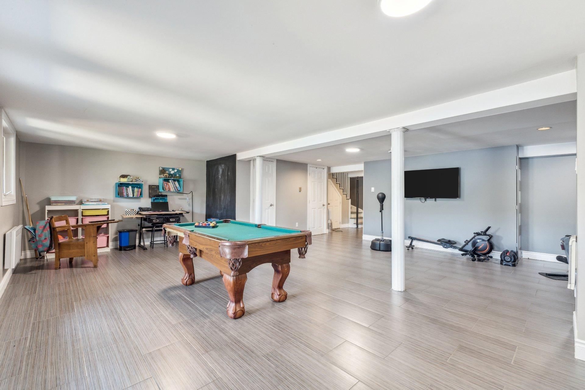 









33


Ch. de l'Orme

,
Val-des-Monts,




QC
J8N2G4

