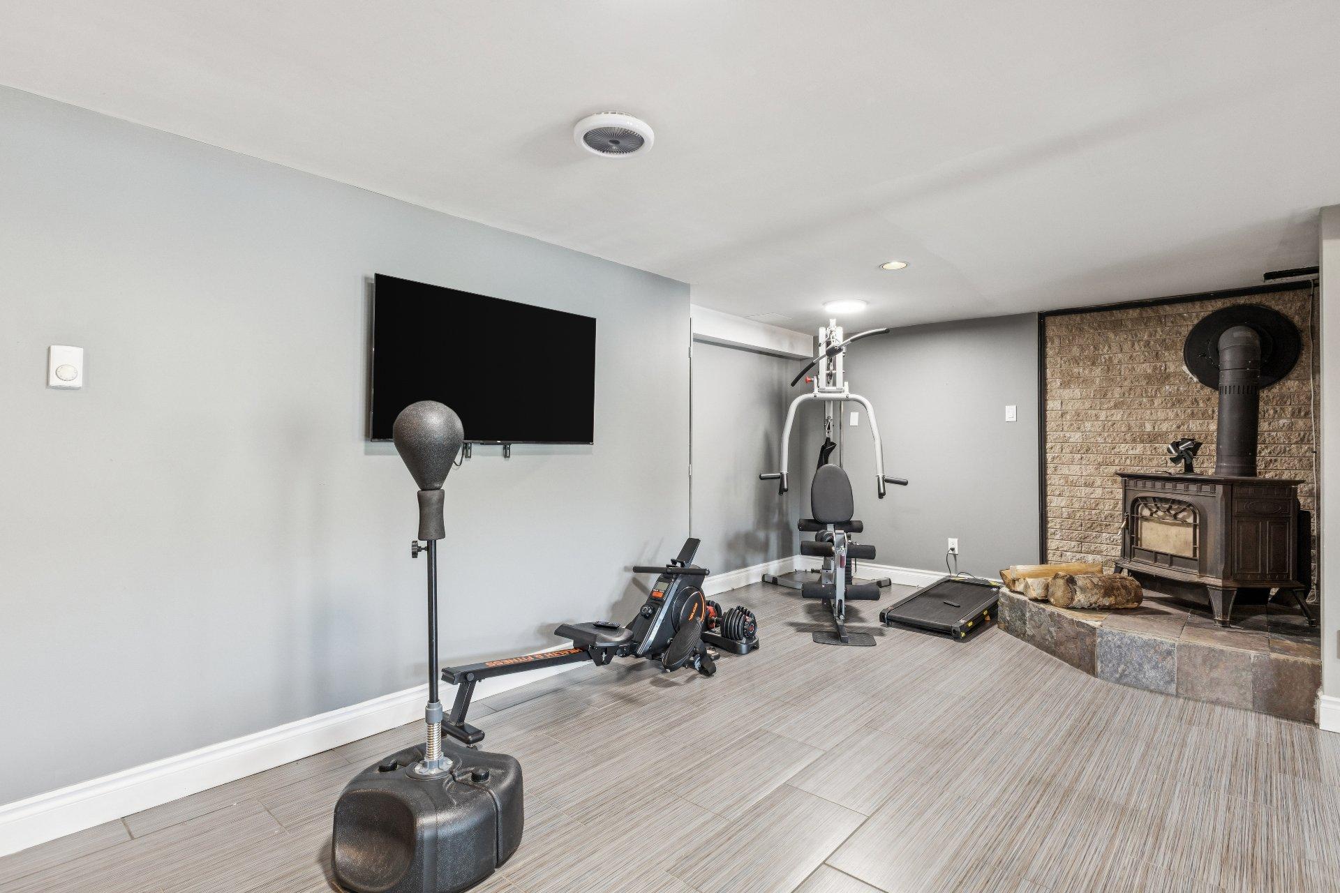 









33


Ch. de l'Orme

,
Val-des-Monts,




QC
J8N2G4

