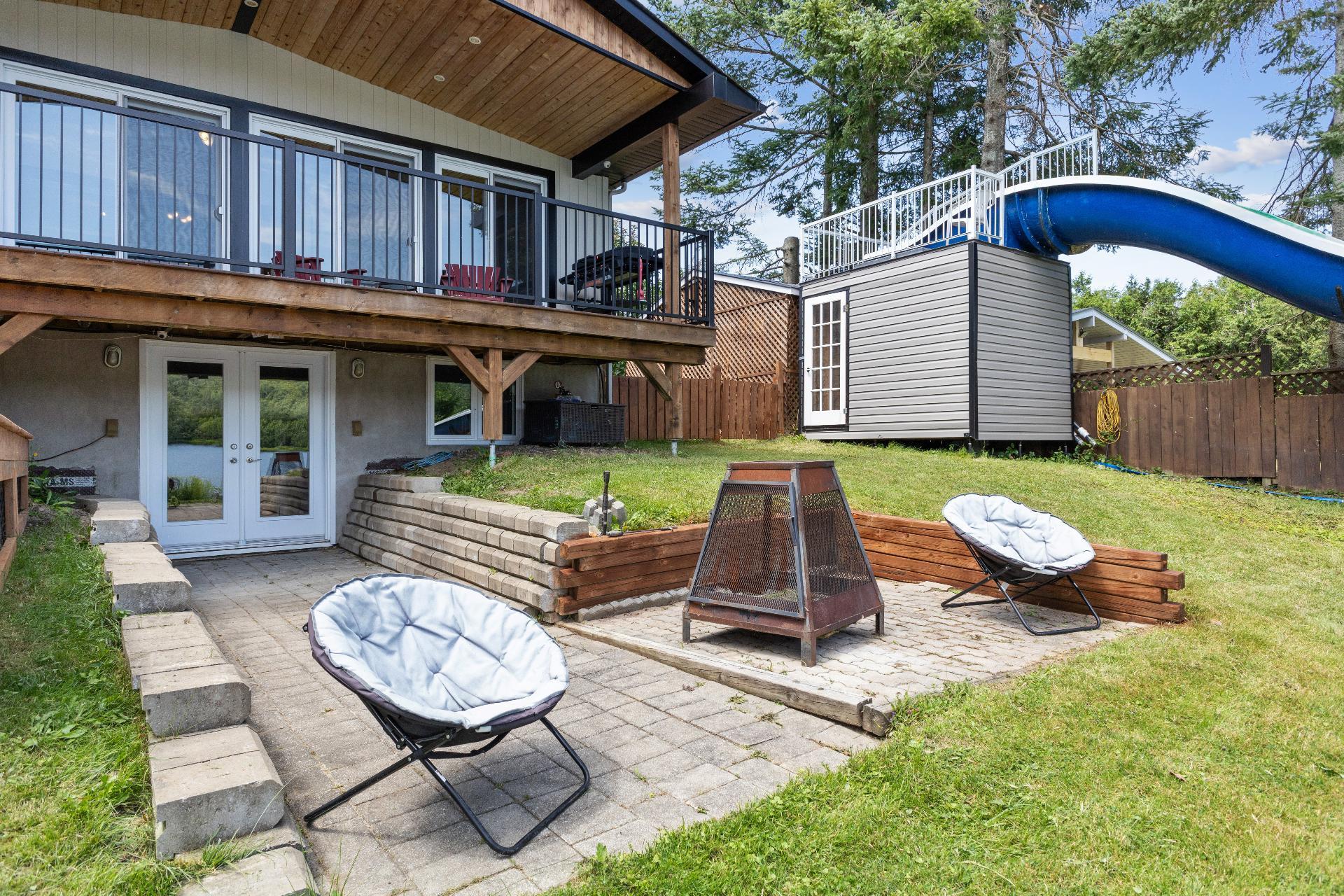 









33


Ch. de l'Orme

,
Val-des-Monts,




QC
J8N2G4

