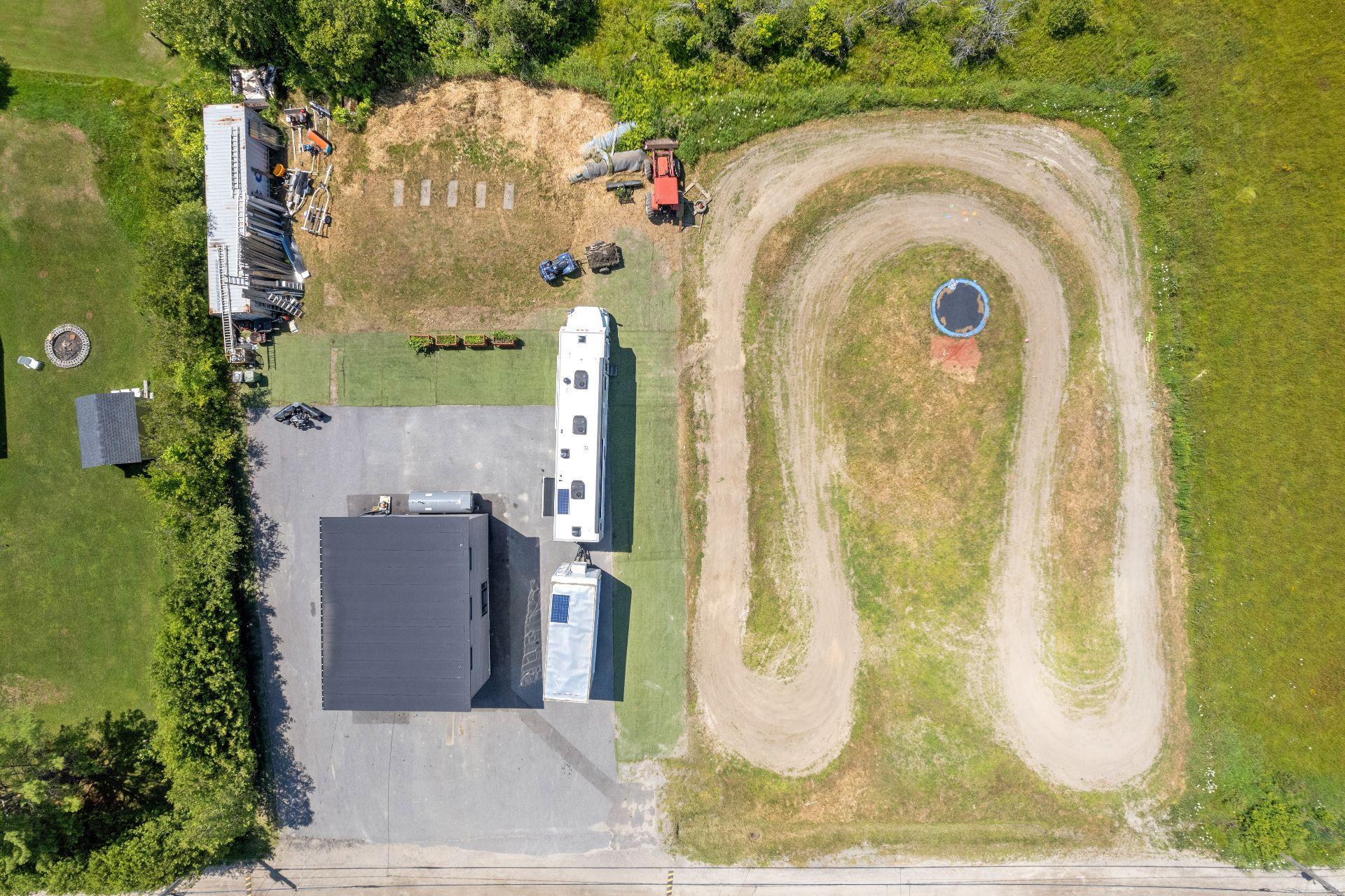 









33


Ch. de l'Orme

,
Val-des-Monts,




QC
J8N2G4

