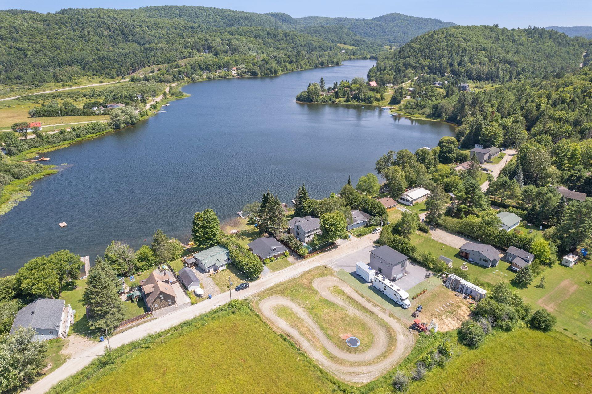 









33


Ch. de l'Orme

,
Val-des-Monts,




QC
J8N2G4

