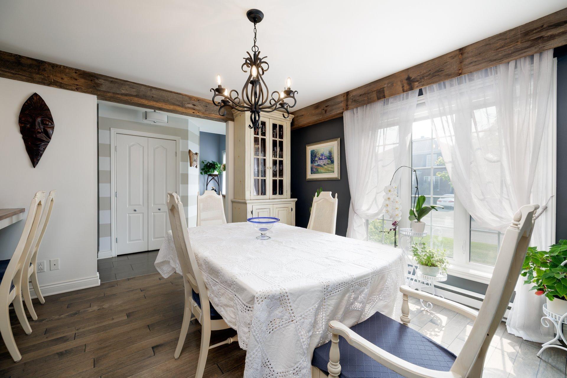 









249


38e Avenue N.

,
Saint-Zotique,




QC
J0P1Z0

