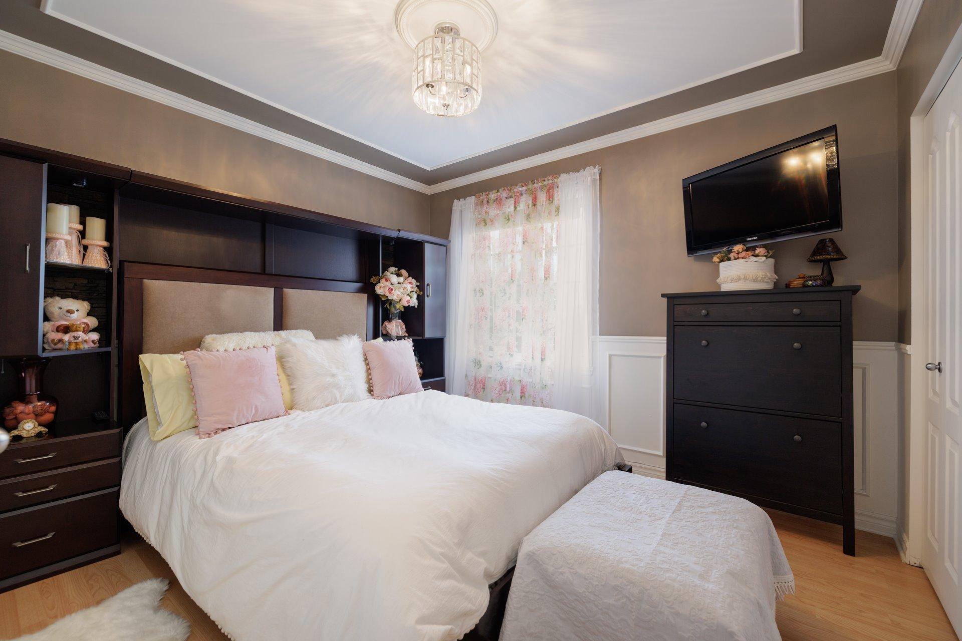 









249


38e Avenue N.

,
Saint-Zotique,




QC
J0P1Z0

