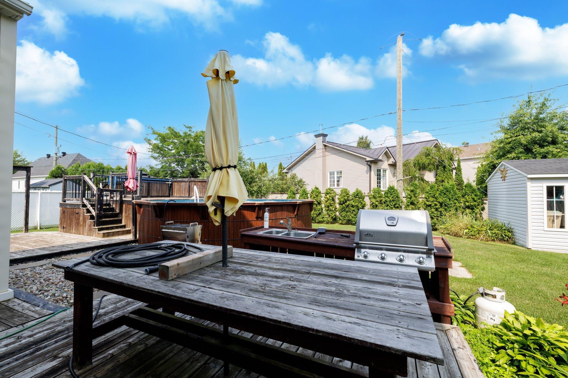 









249


38e Avenue N.

,
Saint-Zotique,




QC
J0P1Z0

