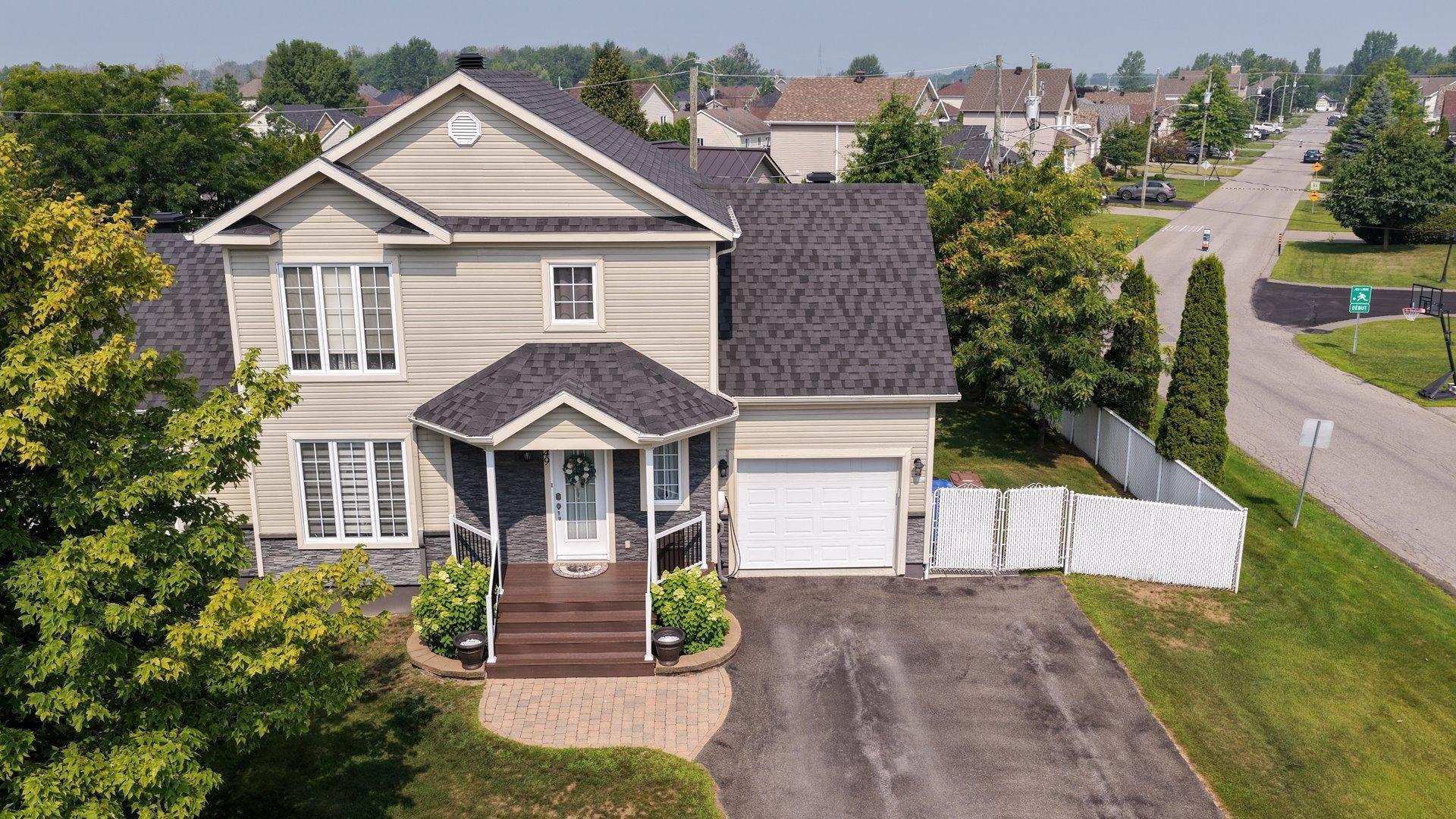 









249


38e Avenue N.

,
Saint-Zotique,




QC
J0P1Z0

