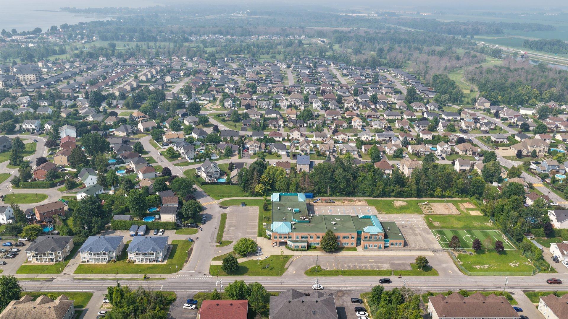 









249


38e Avenue N.

,
Saint-Zotique,




QC
J0P1Z0

