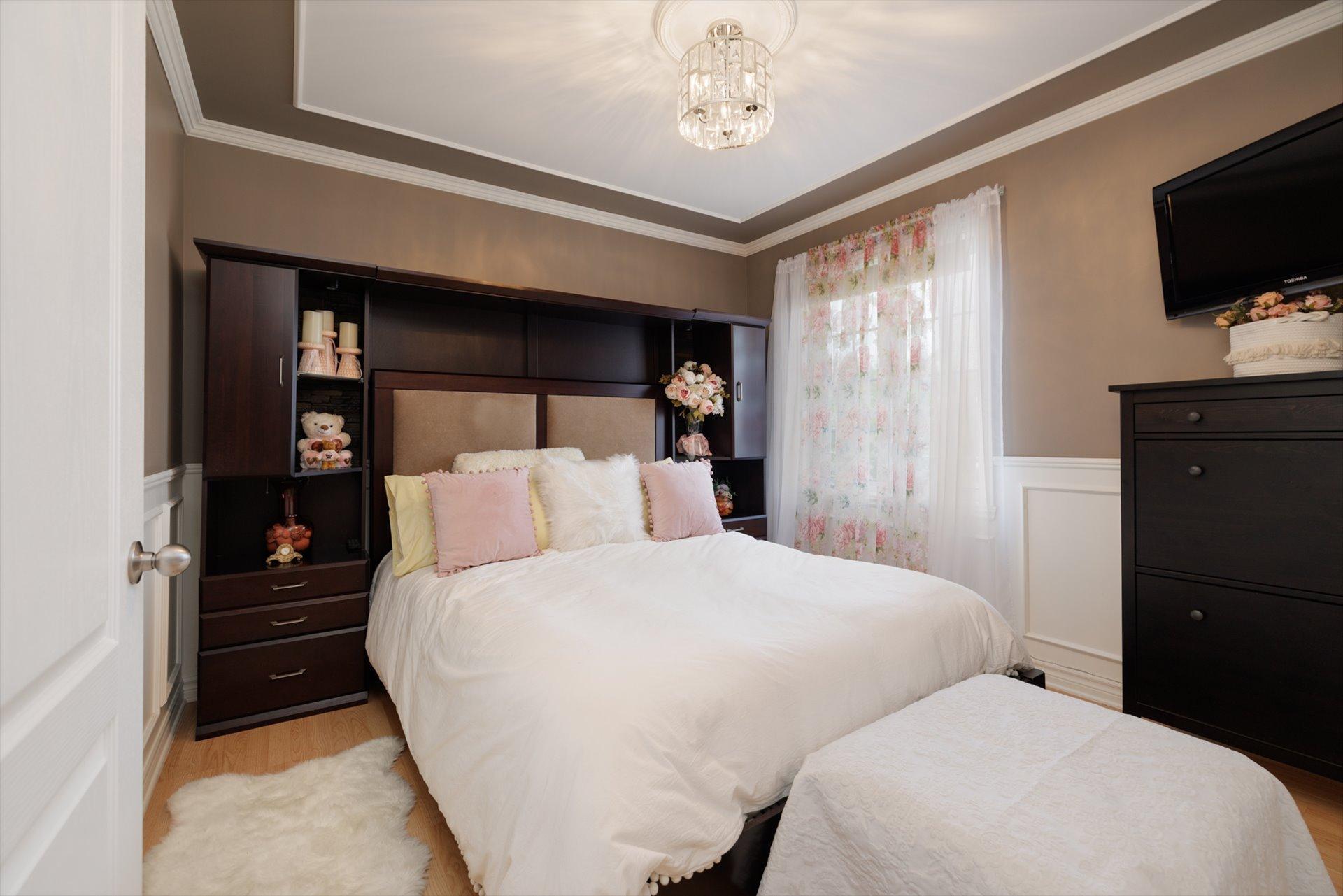 









249


38e Avenue N.

,
Saint-Zotique,




QC
J0P1Z0

