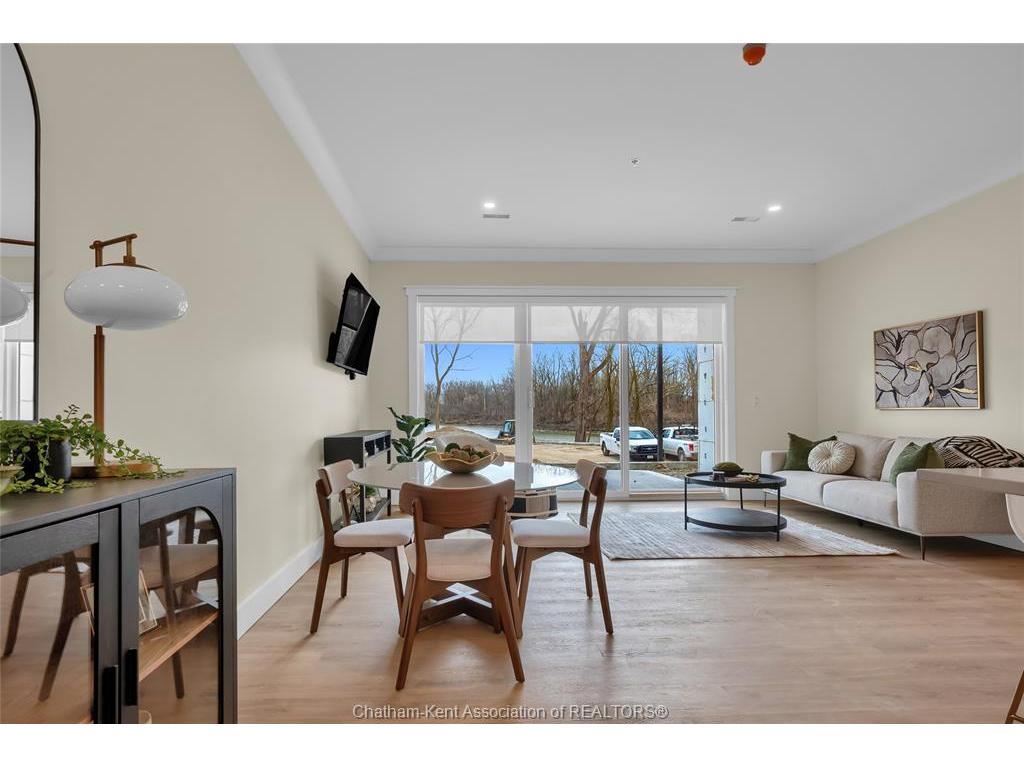 









364


Grand

Avenue East, 401,
Chatham,




ON
N7L 1W6

