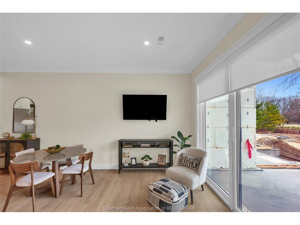 









364


Grand

Avenue East, 401,
Chatham,




ON
N7L 1W6

