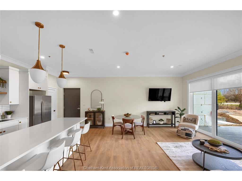 









364


Grand

Avenue East, 401,
Chatham,




ON
N7L 1W6

