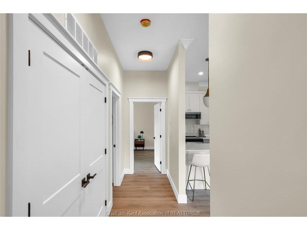 









364


Grand

Avenue East, 401,
Chatham,




ON
N7L 1W6

