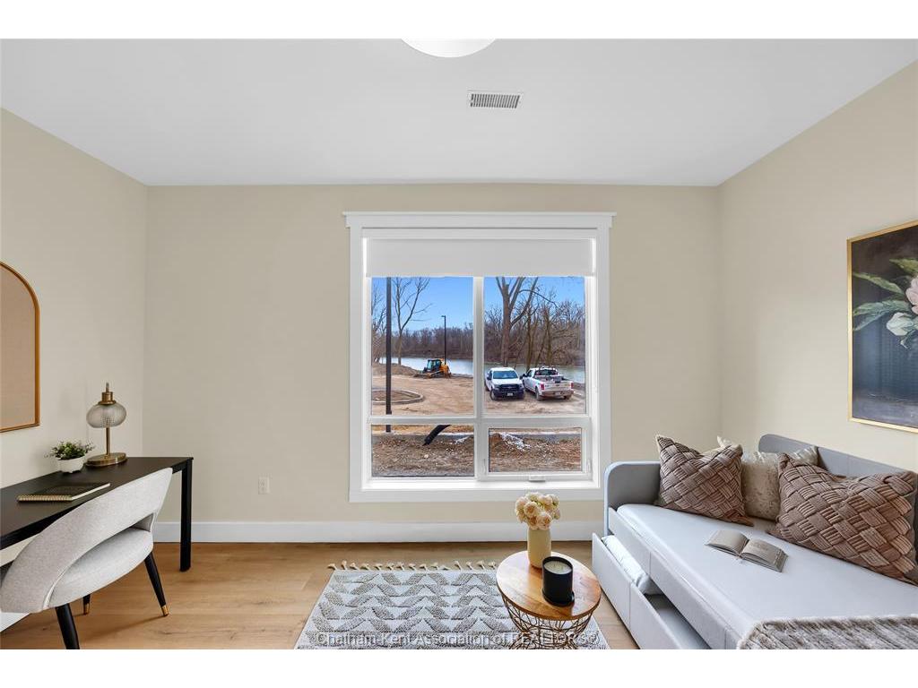 









364


Grand

Avenue East, 401,
Chatham,




ON
N7L 1W6

