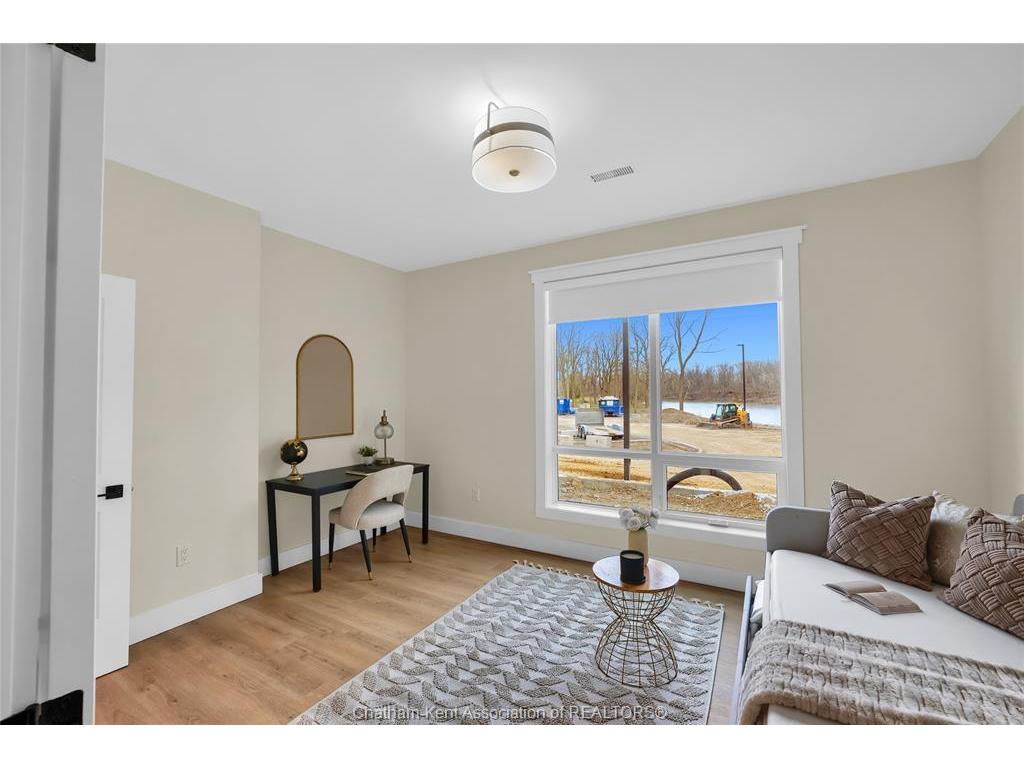 









364


Grand

Avenue East, 401,
Chatham,




ON
N7L 1W6

