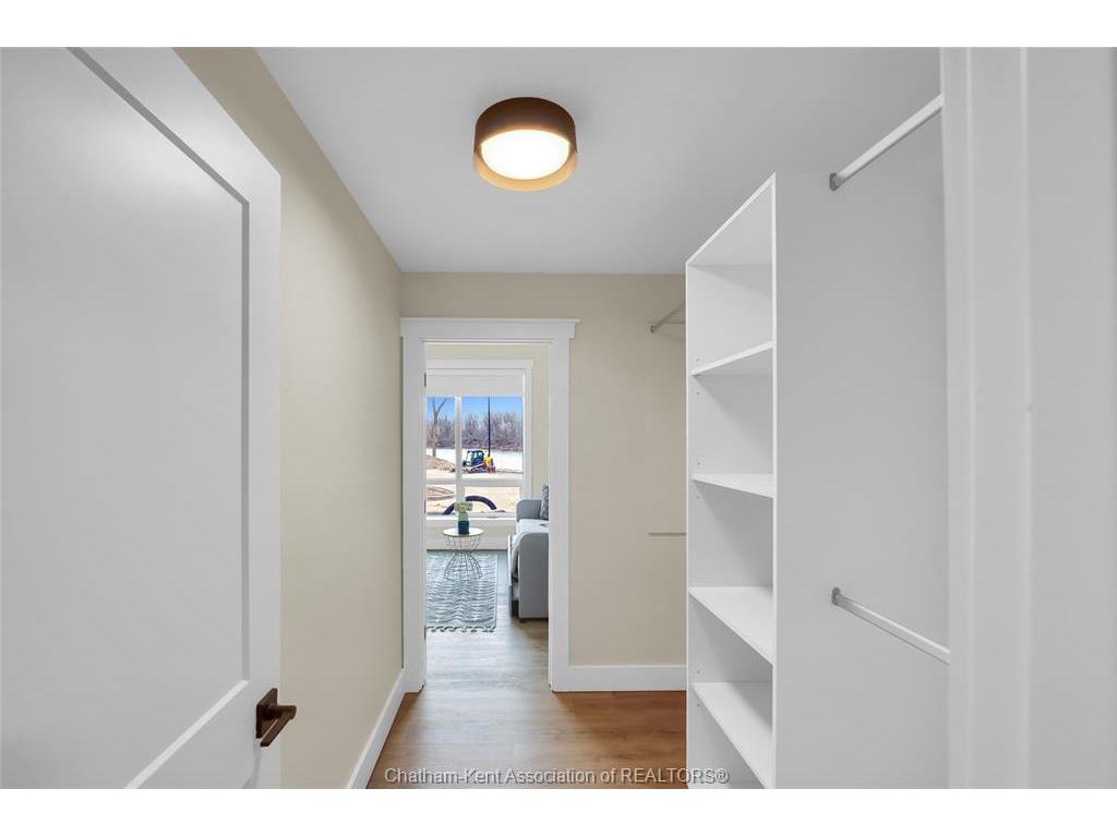 









364


Grand

Avenue East, 401,
Chatham,




ON
N7L 1W6


