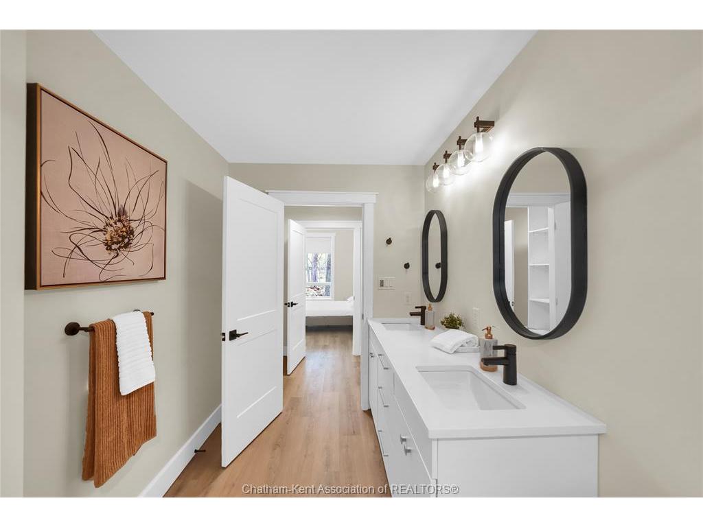 









364


Grand

Avenue East, 401,
Chatham,




ON
N7L 1W6

