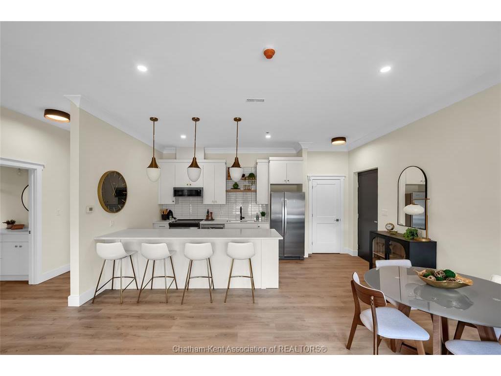 









364


Grand

Avenue East, 401,
Chatham,




ON
N7L 1W6

