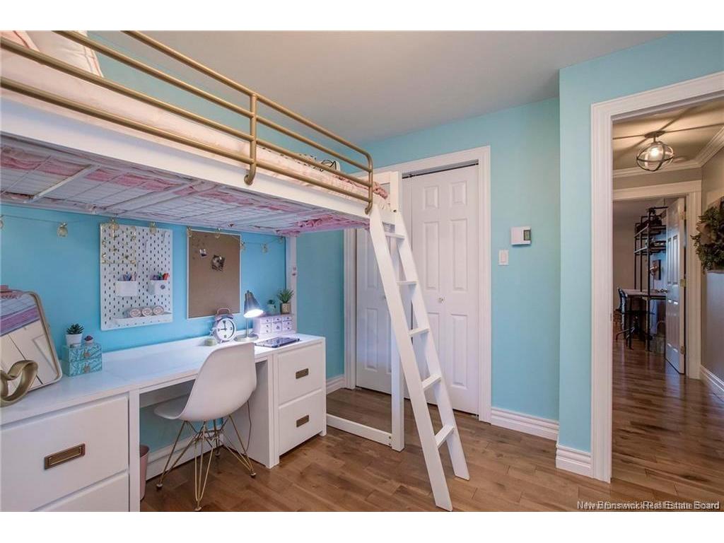 









180


Leblanc

AVE,
Shediac,




NB
E4P 1Y8

