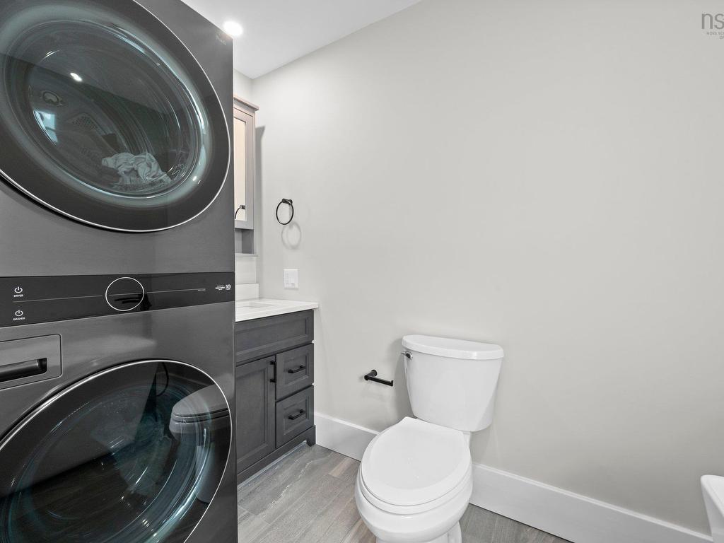 












689 King Street

,
Windsor,




NS
B0N 2T0


