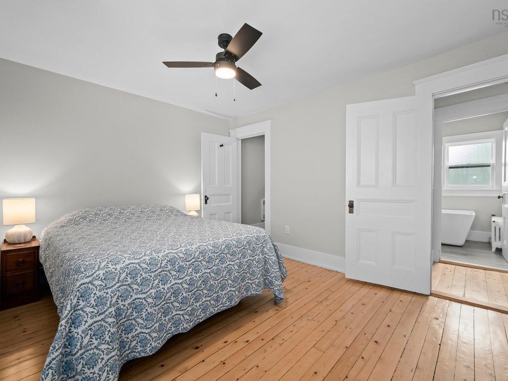 












689 King Street

,
Windsor,




NS
B0N 2T0

