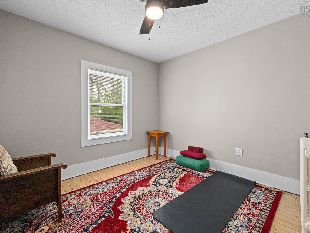 












689 King Street

,
Windsor,




NS
B0N 2T0


